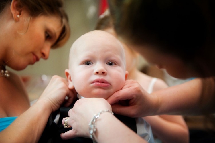 Funny kids wedding photography