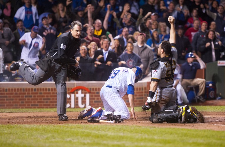 Pittsburgh Pirates clinch a playoff birth in Chicago