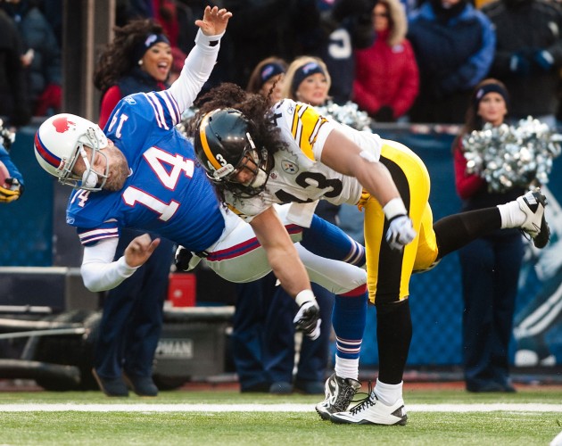 Troy Polamalu amazing tackle